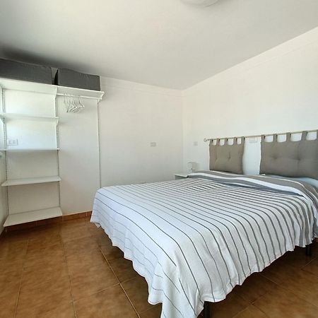 A Casicedda Vila Lípara Exterior foto
